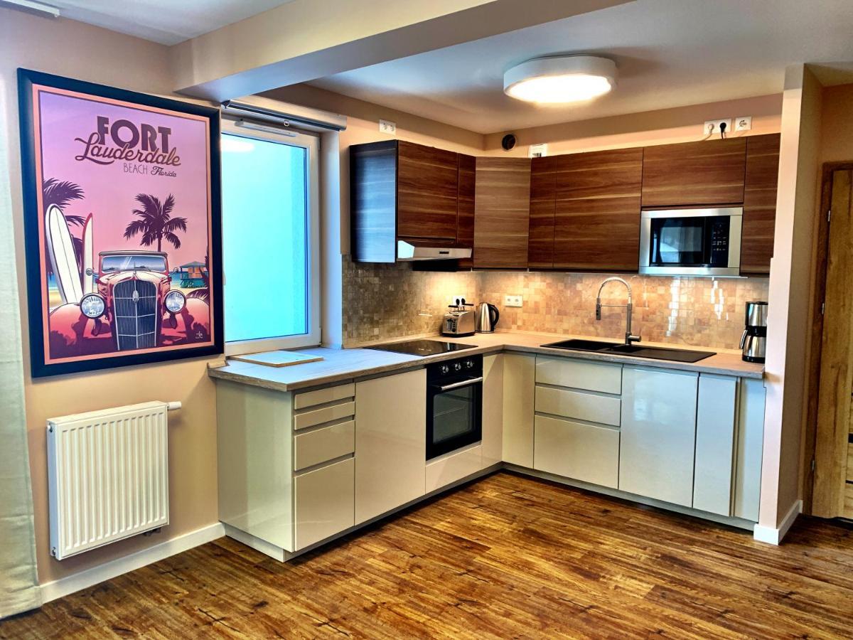 Florida Beach Lounge, Junior Suite - Sloneczne Tarasy W Porta Mare, ジブヌベク エクステリア 写真